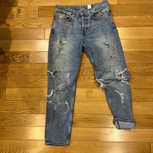 H&M ripped boyfriend Jeans